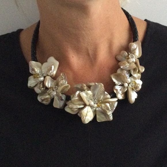 NECKLACES FLORALS - Picture 15 of 15